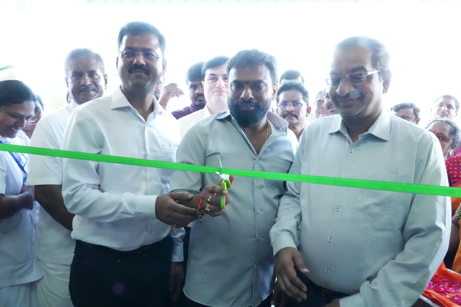 Inauguration of 30 bedded semi-permanent structure at ESI Hospital, Gunadala, Vijayawada by Sh. Vasamsetti Subhash, Minister of LE, Govt. of A.P